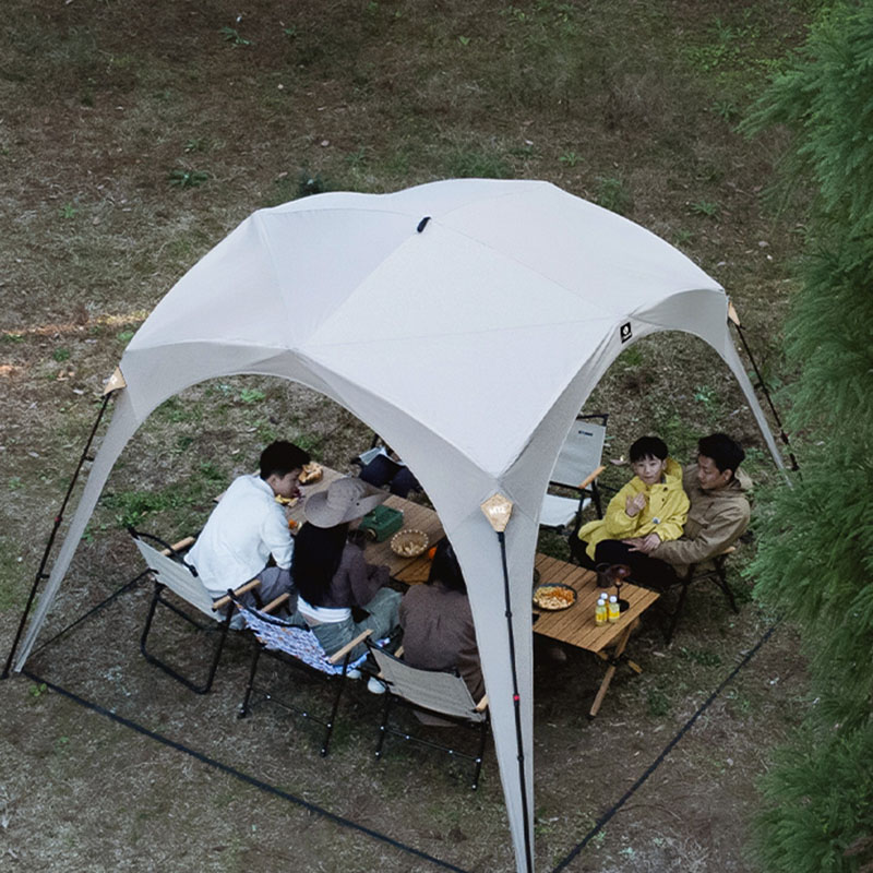 야외에서 돔 캐노피 자동 텐트를 만들 필요가 없습니다